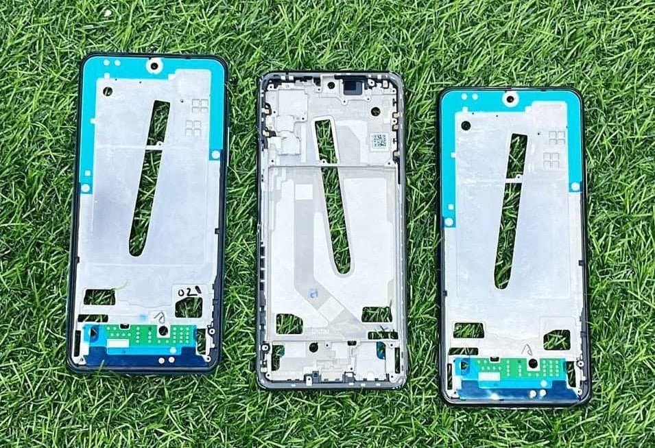 Mozomart Lcd Display Middle Frame for Mi 11i : Stealth Black