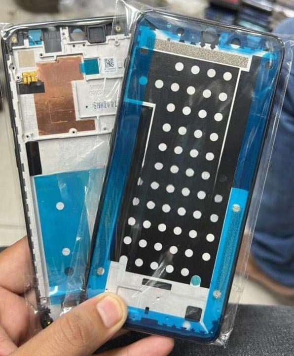 Mozomart Lcd Display Middle Frame for Nokia 6.2 Black - image 1
